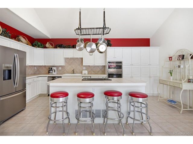9827 Greensview Cir, Lone Tree, CO 80124