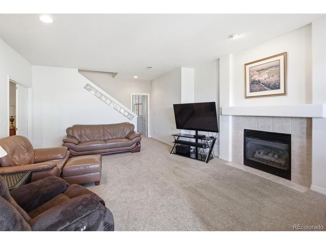9827 Greensview Cir, Lone Tree, CO 80124