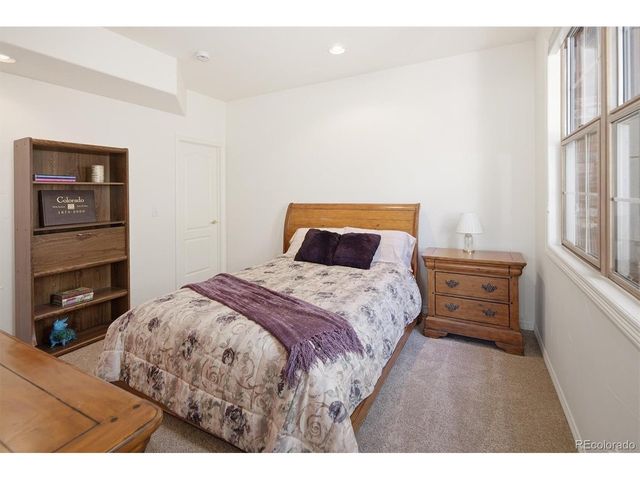 9827 Greensview Cir, Lone Tree, CO 80124