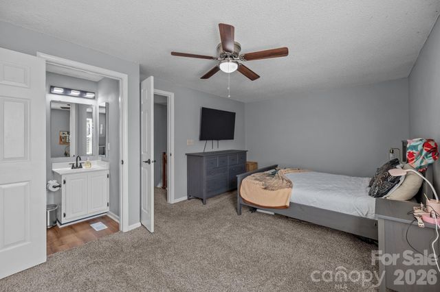 247 Water Oak Drive, Pineville, NC 28134