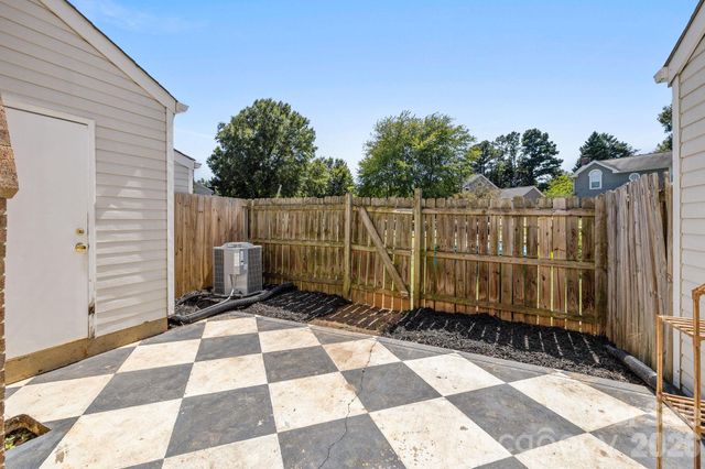 247 Water Oak Drive, Pineville, NC 28134
