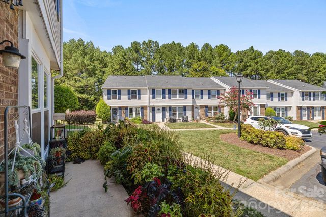 247 Water Oak Drive, Pineville, NC 28134