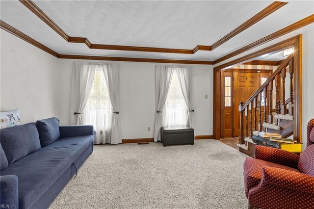 1237 Heathcliff DR, Virginia Beach, VA 23464