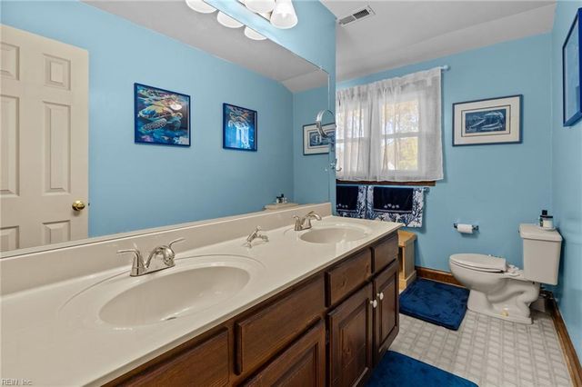 1237 Heathcliff DR, Virginia Beach, VA 23464