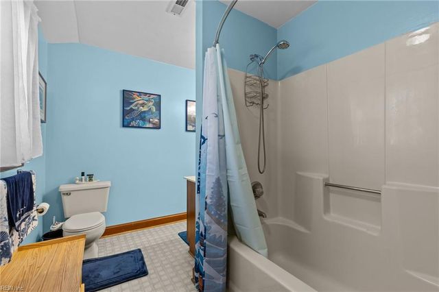 1237 Heathcliff DR, Virginia Beach, VA 23464