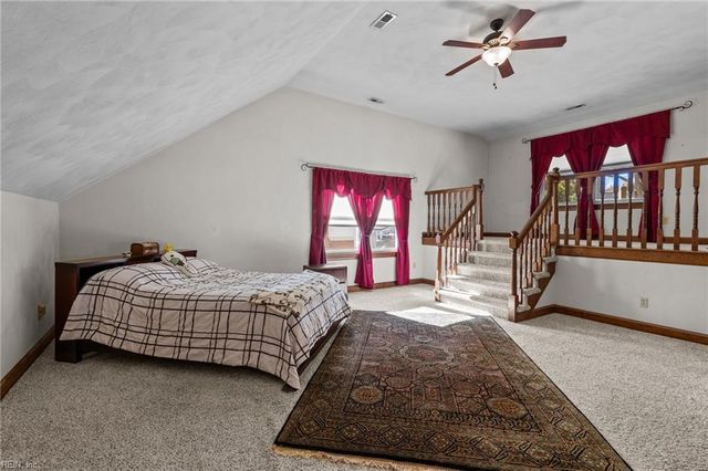 1237 Heathcliff DR, Virginia Beach, VA 23464