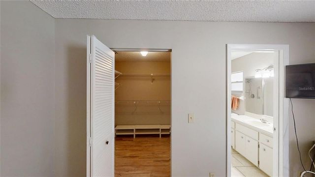 8430 SW 90TH LANE D, Ocala, FL 34481