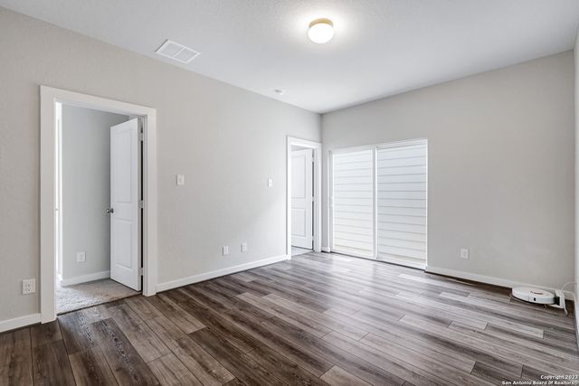 7910 needle, San Antonio, TX 78249