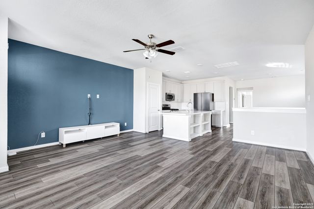 7910 needle, San Antonio, TX 78249