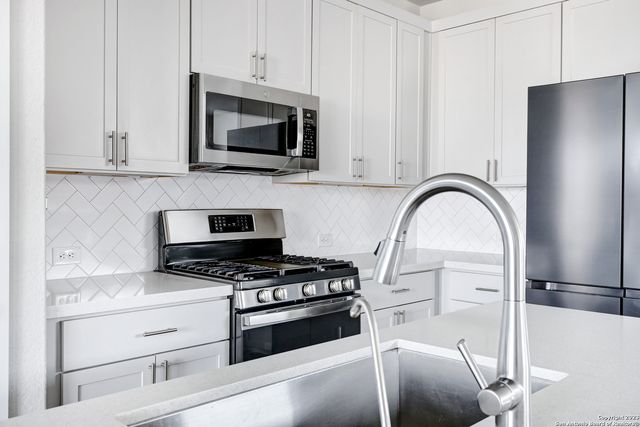 7910 needle, San Antonio, TX 78249