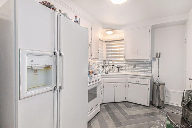 9609 Stout Street, Detroit, MI 48228