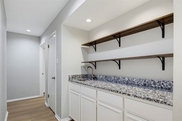 54 Legend Road, Benbrook, TX 76132