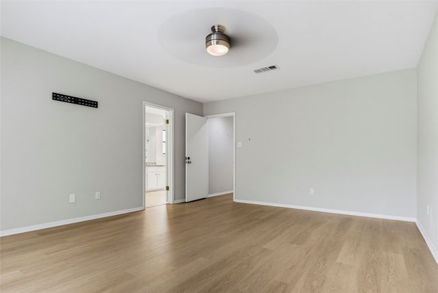 54 Legend Road, Benbrook, TX 76132