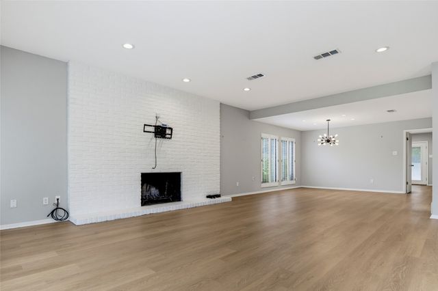 54 Legend Road, Benbrook, TX 76132