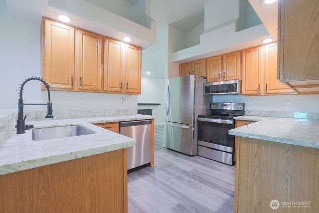 10720 Eustis Hunt Road E, Graham, WA 98338