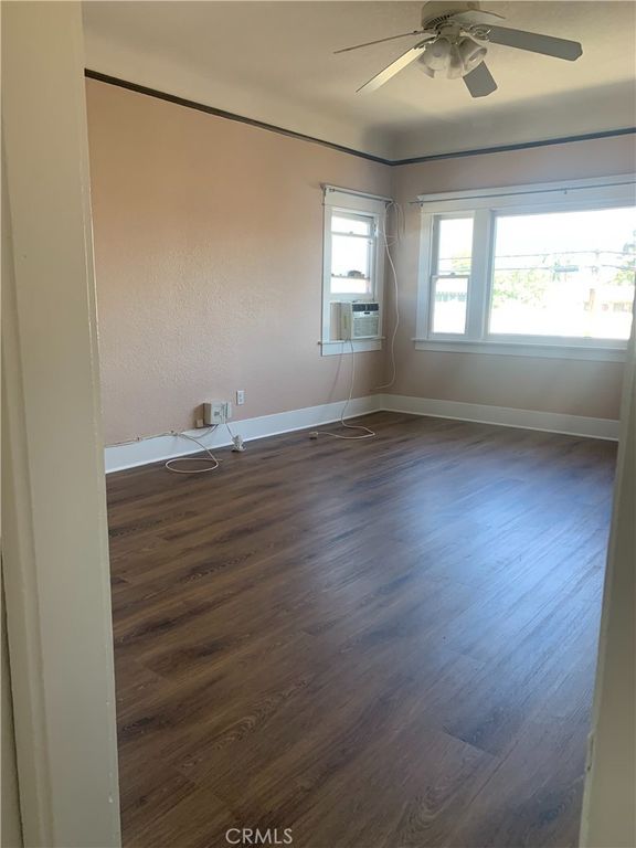 Image 16 of property listing at 2624 E 6th, Long Beach, CA 90814
