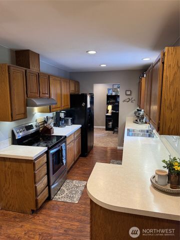 750 Chuckhole Way, Forks, WA 98331