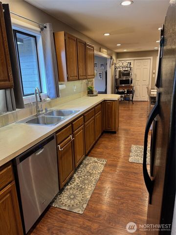 750 Chuckhole Way, Forks, WA 98331