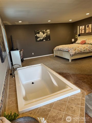 750 Chuckhole Way, Forks, WA 98331