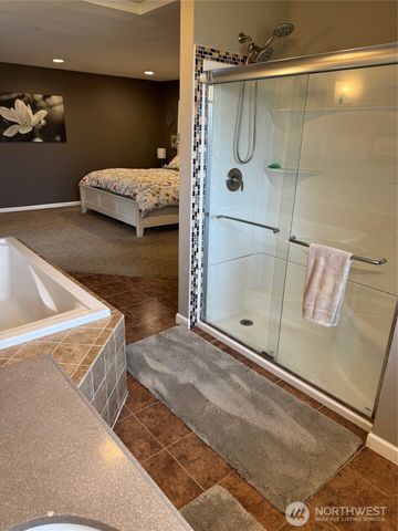 750 Chuckhole Way, Forks, WA 98331