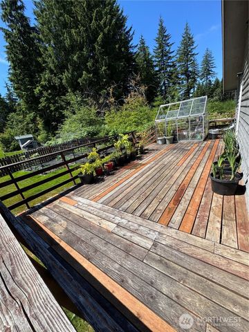 750 Chuckhole Way, Forks, WA 98331