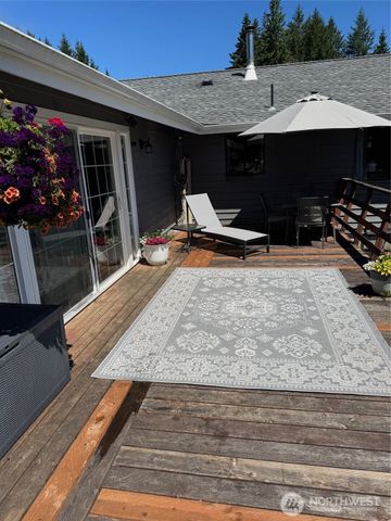 750 Chuckhole Way, Forks, WA 98331