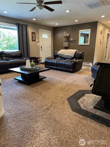 750 Chuckhole Way, Forks, WA 98331