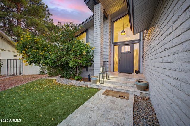 2142 S ROGERS Street, Mesa, AZ 85202