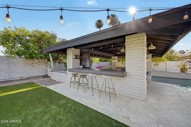 2142 S ROGERS Street, Mesa, AZ 85202
