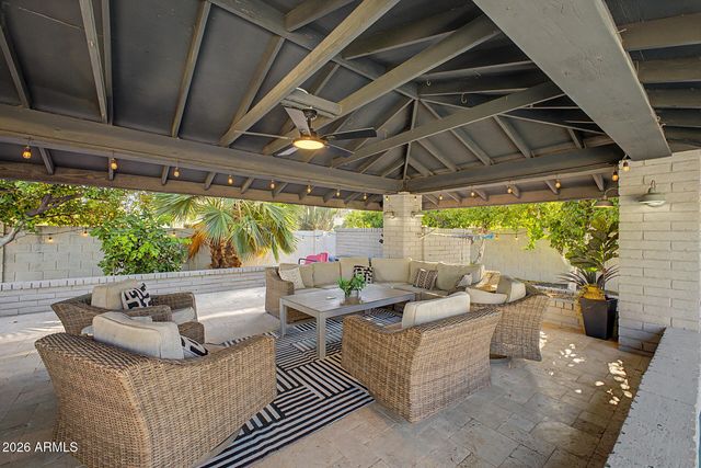 2142 S ROGERS Street, Mesa, AZ 85202