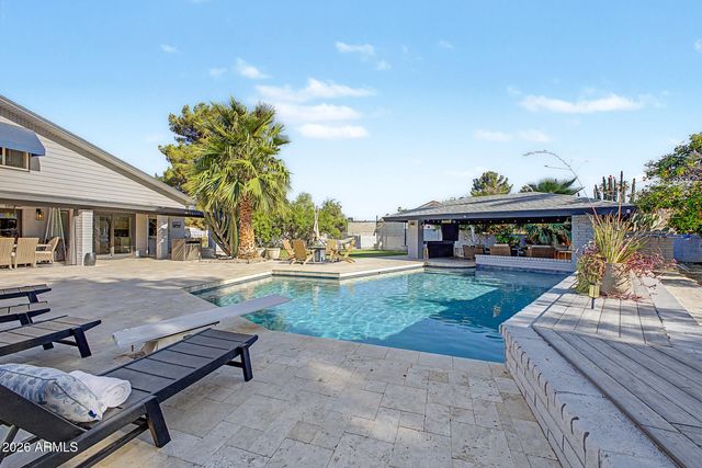 2142 S ROGERS Street, Mesa, AZ 85202