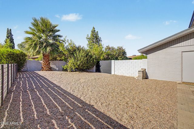 2142 S ROGERS Street, Mesa, AZ 85202