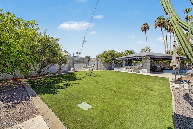 2142 S ROGERS Street, Mesa, AZ 85202