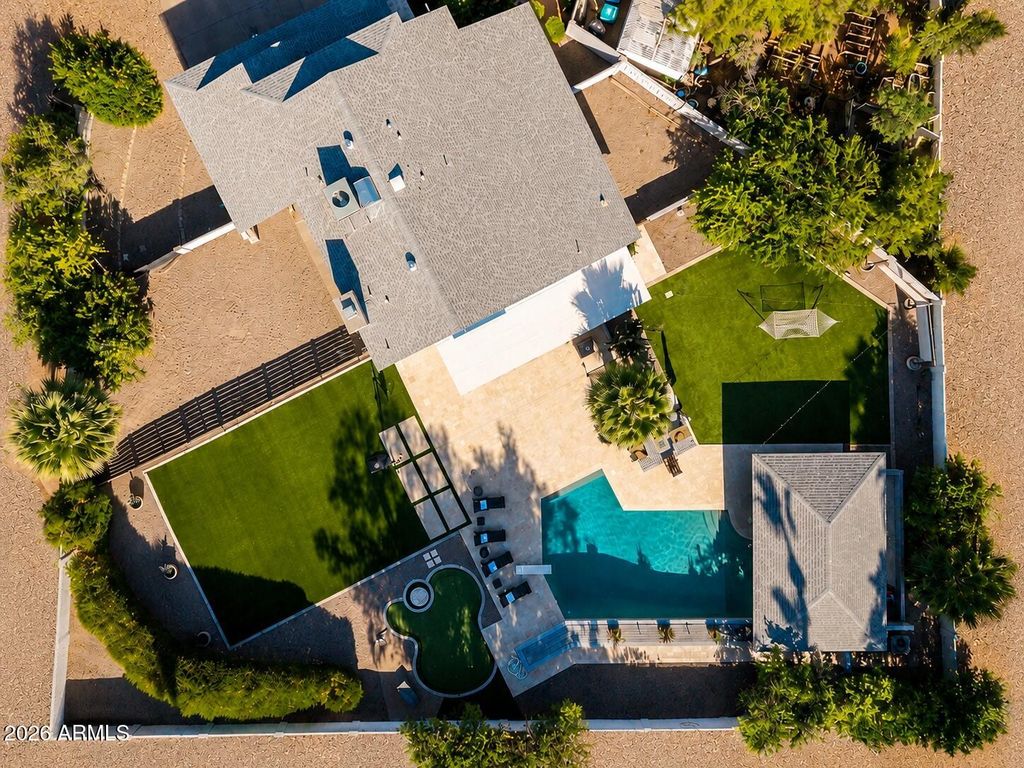 2142 S ROGERS Street, Mesa, AZ 85202