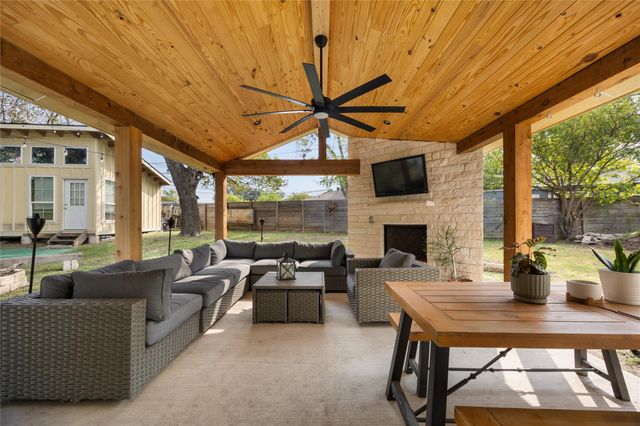 6703 Duquesne DR, Austin, TX 78723