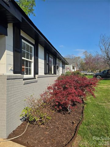 414 S Chester Street S, Blacksburg, SC 29702