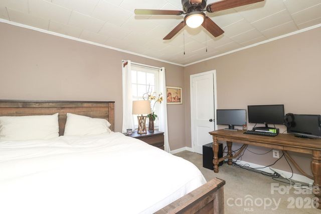 414 S Chester Street S, Blacksburg, SC 29702