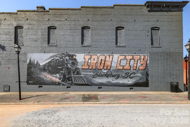 414 S Chester Street S, Blacksburg, SC 29702