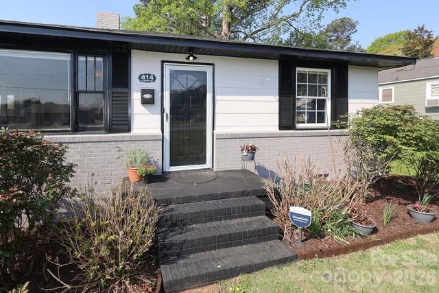 414 S Chester Street S, Blacksburg, SC 29702