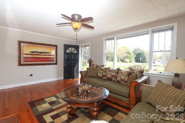 414 S Chester Street S, Blacksburg, SC 29702