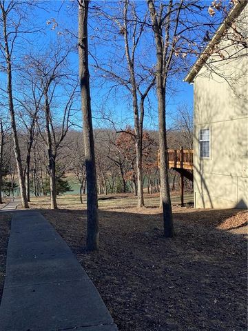 1152 S 105th Street, Edwardsville, KS 66111