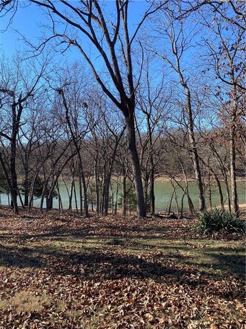 1152 S 105th Street, Edwardsville, KS 66111