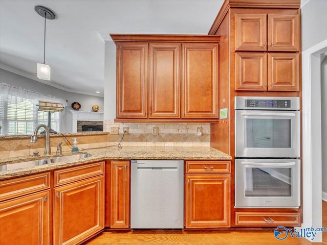 127 Timbercove Circle SW, Madison, AL 35756