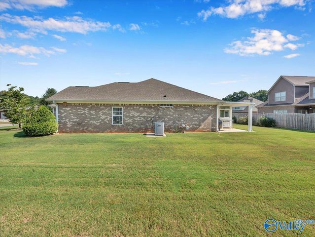 127 Timbercove Circle SW, Madison, AL 35756