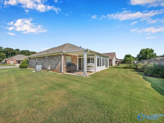 127 Timbercove Circle SW, Madison, AL 35756