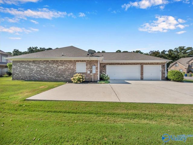127 Timbercove Circle SW, Madison, AL 35756
