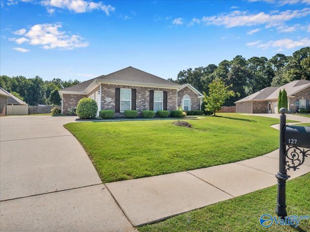127 Timbercove Circle SW, Madison, AL 35756