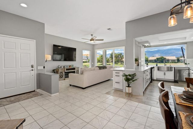 89 Augusta Drive, Rancho Mirage, CA 92270