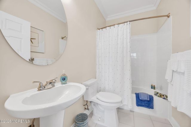 40 Golden Eye Lane, Port Monmouth, NJ 07758