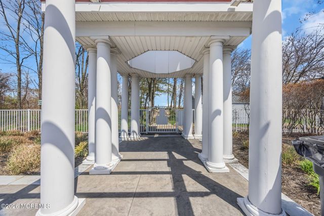 40 Golden Eye Lane, Port Monmouth, NJ 07758
